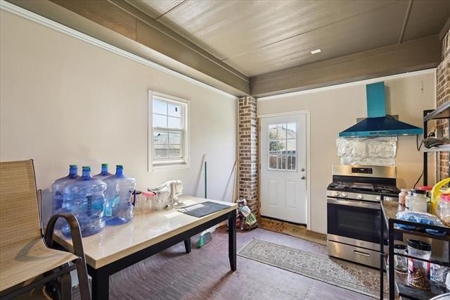 Building Photo - 345 Greenbriar Rd