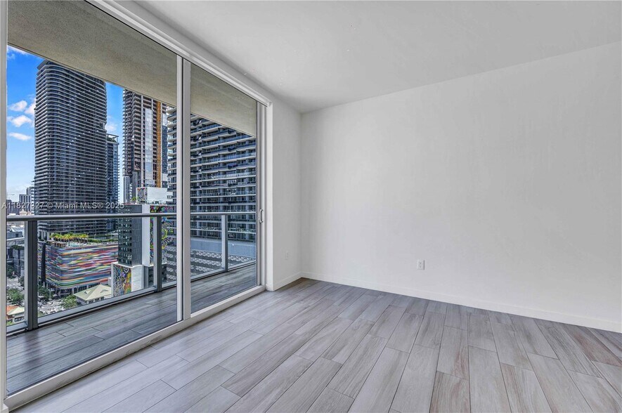 Building Photo - 1100 S Miami Ave