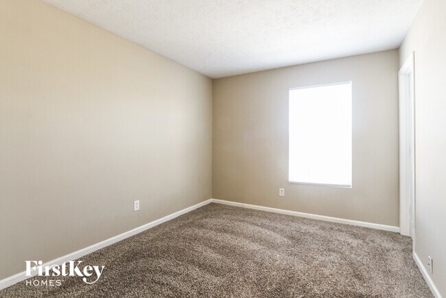 Building Photo - 4102 Tahoe Dr