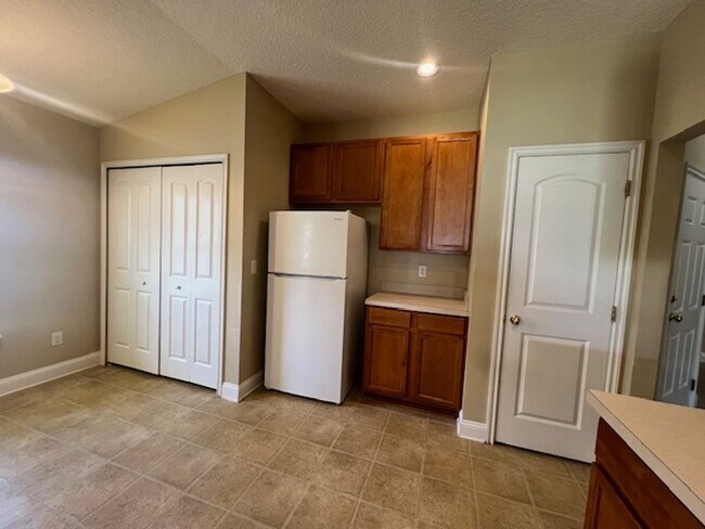 Building Photo - Oakleaf Home For Rent