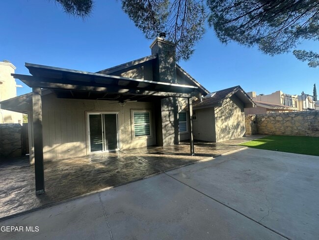 Building Photo - 2433 Alan Duncan Ln