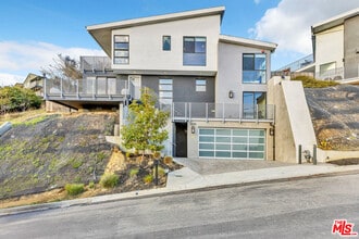 Building Photo - 3861 W Point Dr