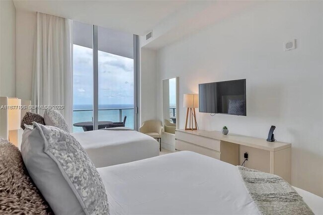 Building Photo - 4111 S Ocean Dr