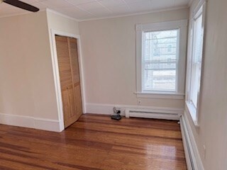 Building Photo - 445 Main St