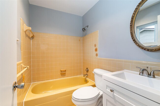 Building Photo - 9608 NW 67th St