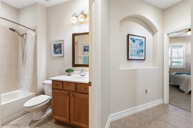 Building Photo - 1757 Tarpon Bay Dr S