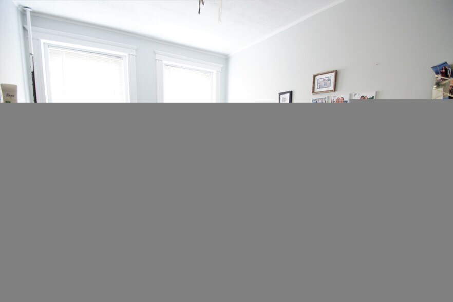 Building Photo - 11 Babcock St