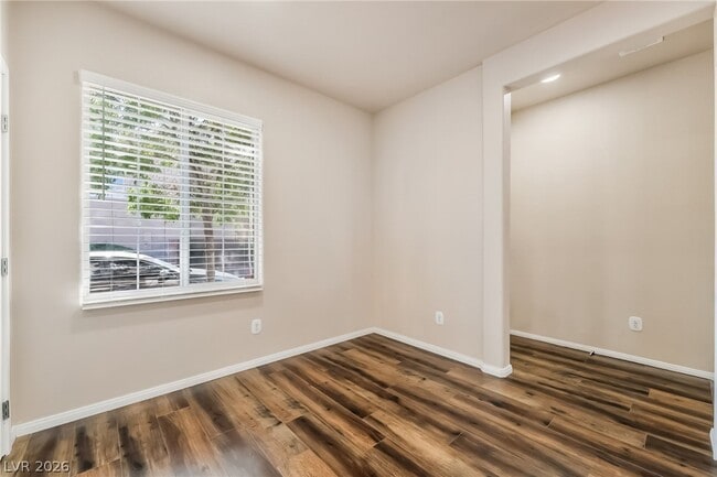 Building Photo - 10471 Masons Creek St