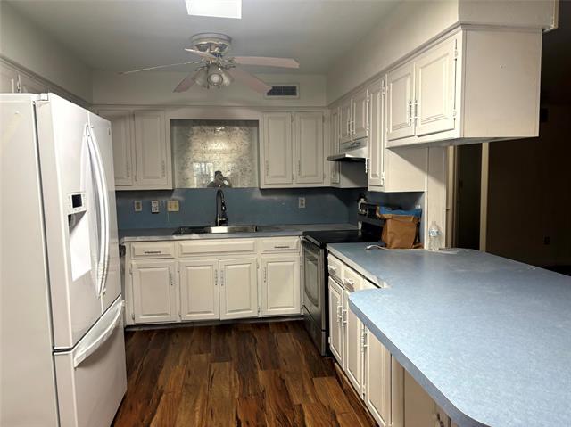 Building Photo - 100 Yorkshire Dr