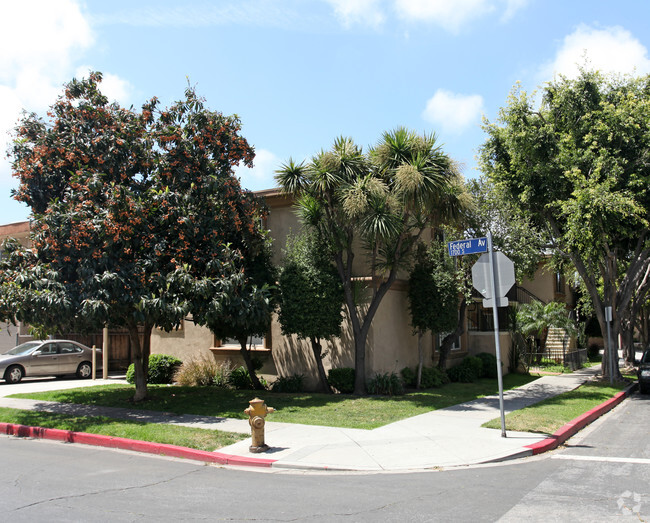 Primary Photo - 11610 Iowa Ave