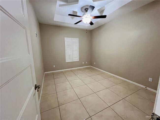 Building Photo - 22 Seton St