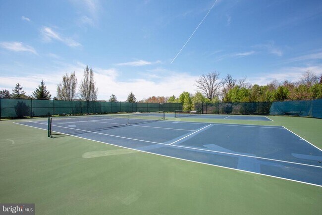 Building Photo - 642 Belmont Bay Dr