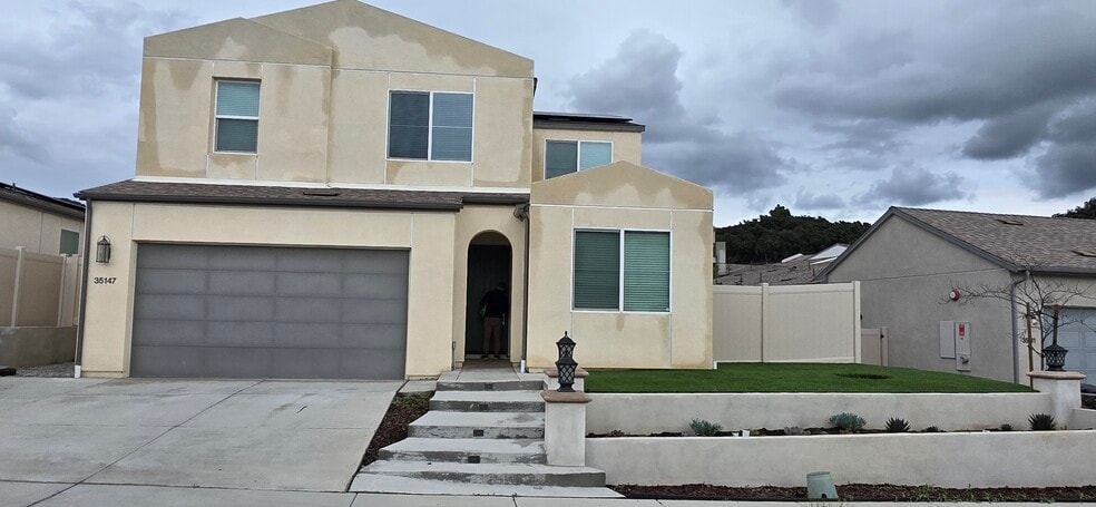 Building Photo - 35147 Cooper Pl