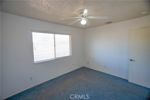 Building Photo - 7795 Oakwood Ave