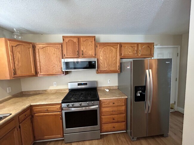 Building Photo - COMING SOON! N Greensboro, 4/2.5 home off of N Church St near Lake Jeanette & I-840