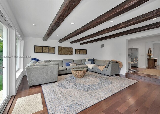 Building Photo - 6134 SW 28th St