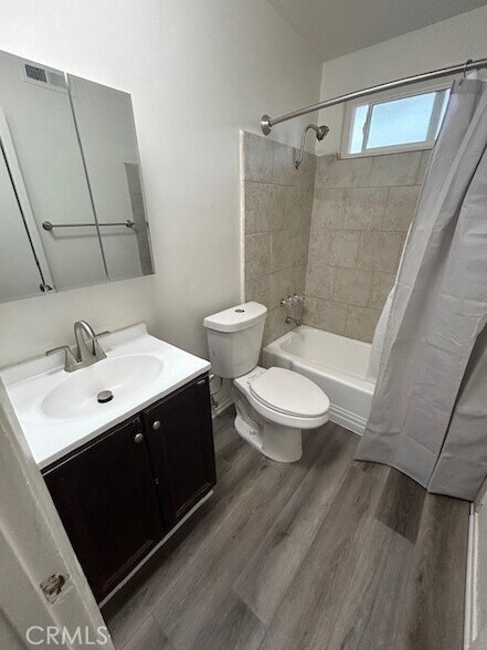 Building Photo - 37111 Cathedral Canyon Dr