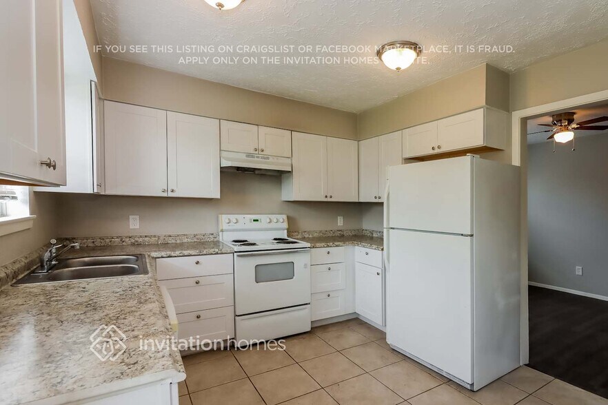 Building Photo - 14307 Branchwater Ln