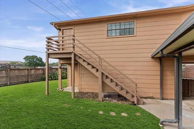 Building Photo - 110 Shadow Wood Dr