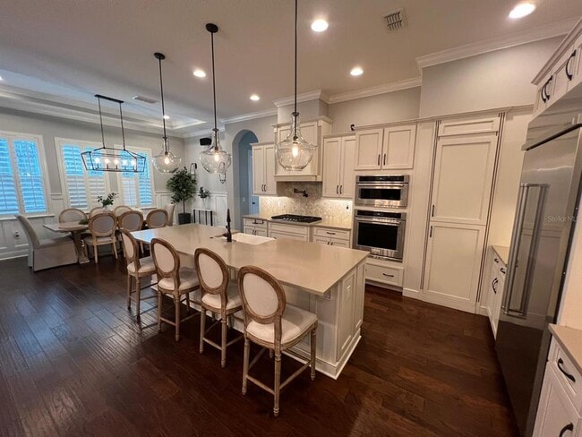 Building Photo - 12927 Canopy Woods Way