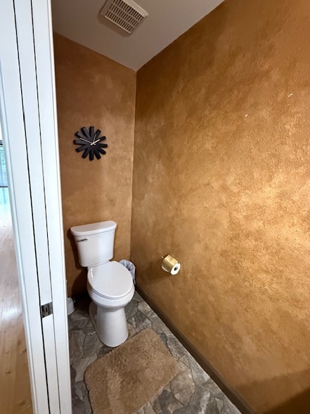 Building Photo - 14 La Ronda Dr