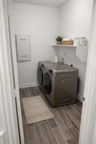 Building Photo - 1604 Sawyer Dr