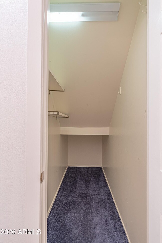 Building Photo - 5625 E Tierra Buena Ln