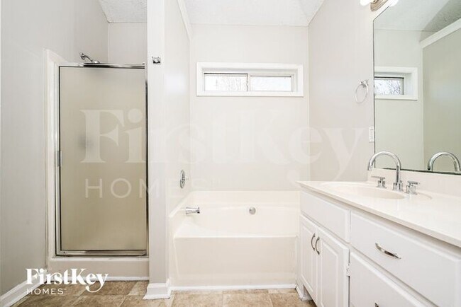 Building Photo - 340 Weatherly Dr