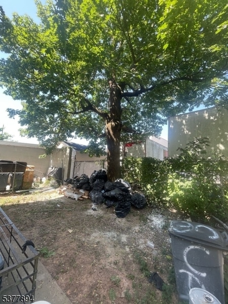 Building Photo - 271 Ellis Ave