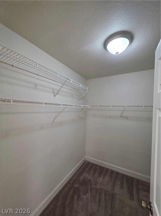 Building Photo - 1590 Mustang Dr