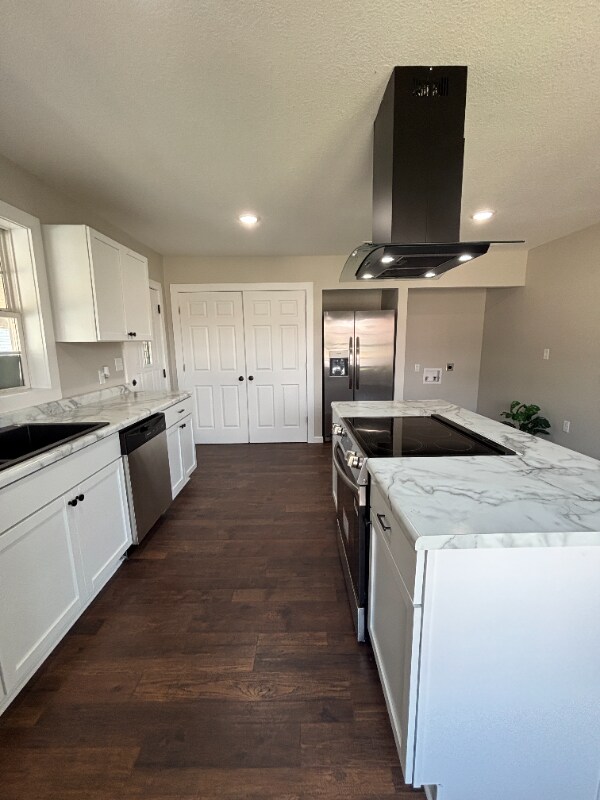 Building Photo - 11379 US 49