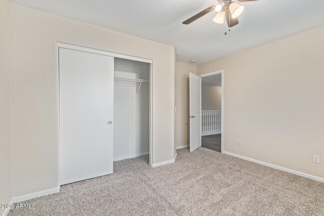 Building Photo - 2283 W Silver Creek Ln
