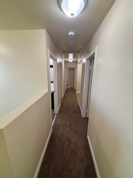 Building Photo - 139 E 110th St