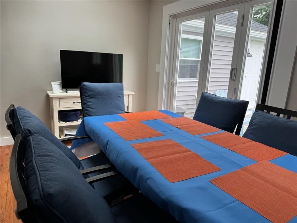 Building Photo - 53 Center Ave