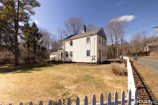 Building Photo - 1187 Mt Carmel Ave