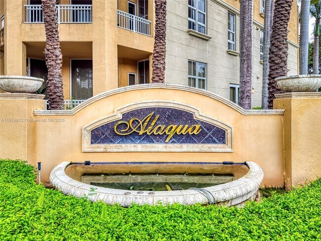 Building Photo - 3001 NE 185th St