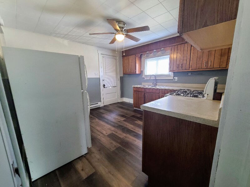 Building Photo - 12 Front St