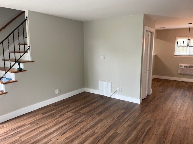New floors throughout - 40 S Norwich Rd