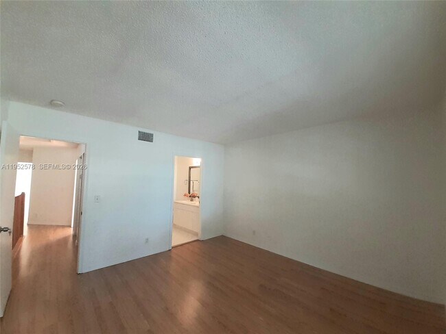 Building Photo - 3618 San Simeon Cir