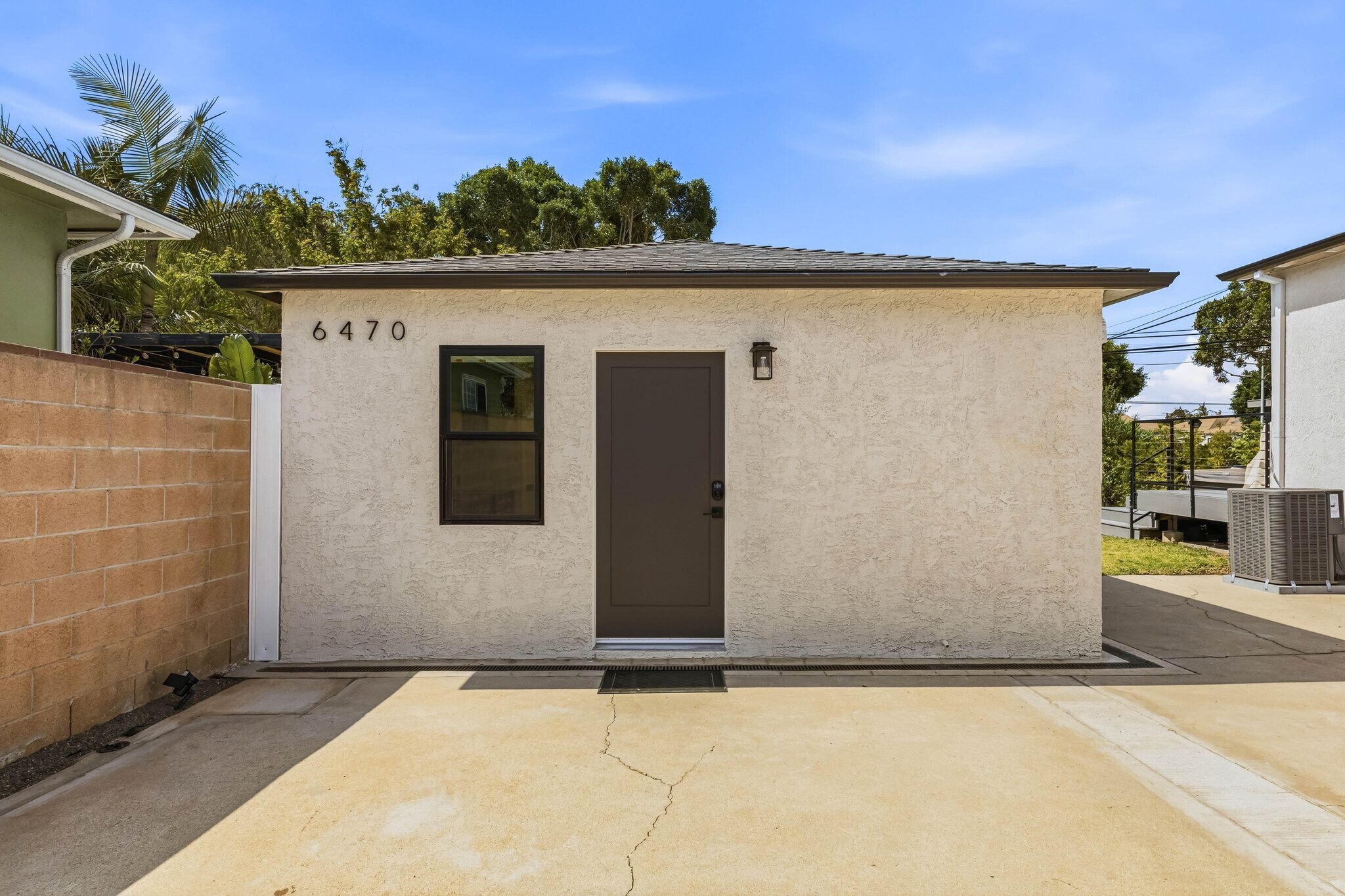 Building Photo - 6470 W 85th Pl