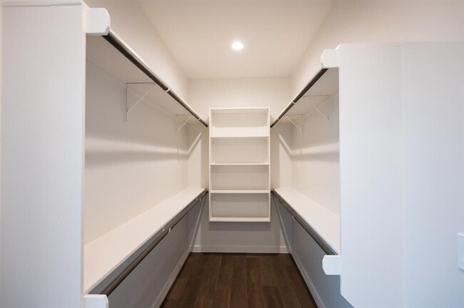 Building Photo - 4906 Aberdeen Cir