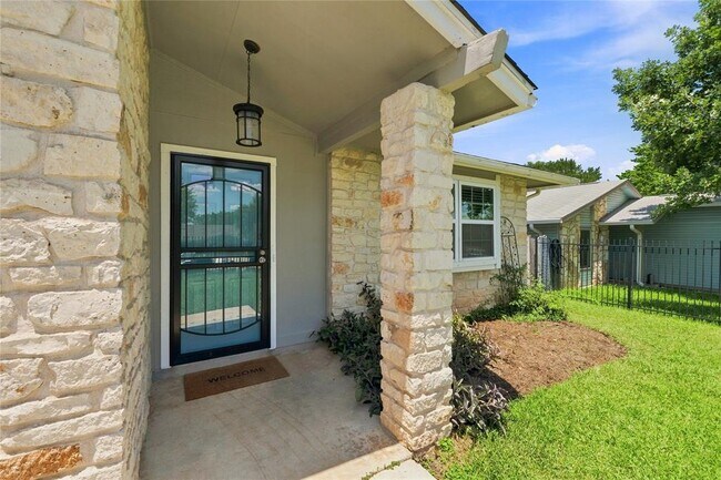 Building Photo - 7000 Shannon Dr