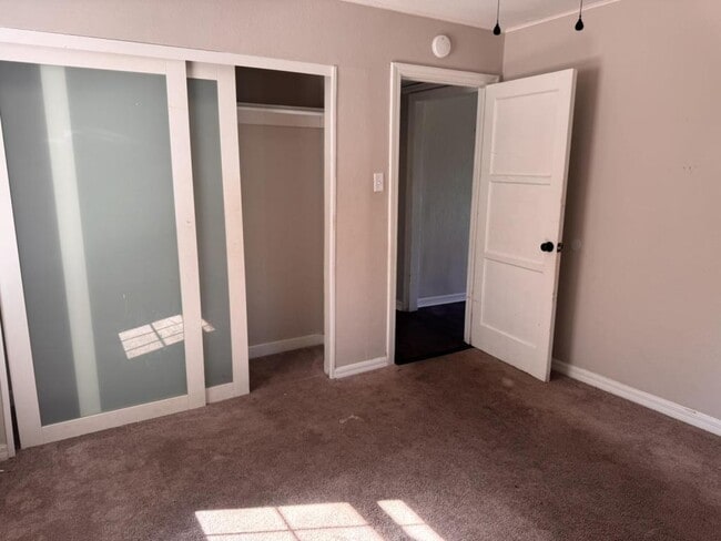 Building Photo - 2653 Foreman Cir