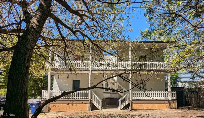 Building Photo - 1463 W 84th St