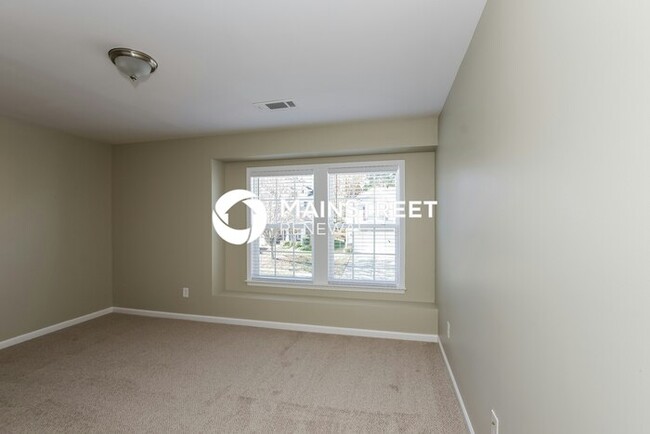 Building Photo - 14835 Havasu St