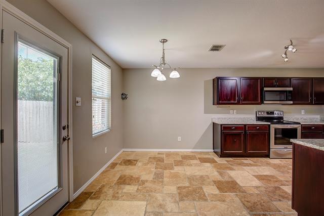 Building Photo - 16609 Woodside Dr