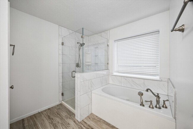 Building Photo - 14718 Cypress Green Dr
