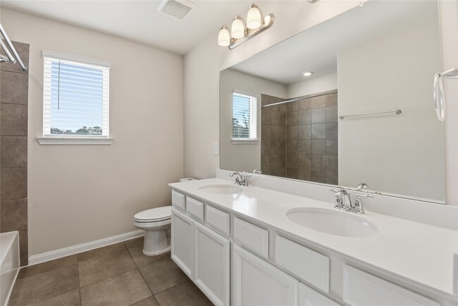 Building Photo - 18508 Meadow Point Ln