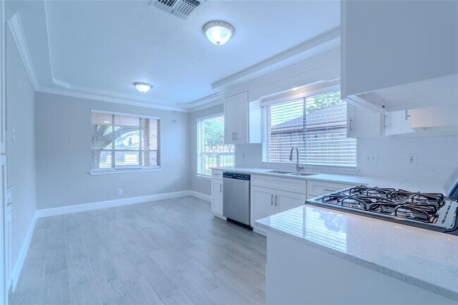 Building Photo - 6507 Desert Rose Ln