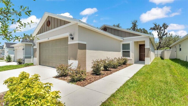 Building Photo - 727 Chestnut Ln